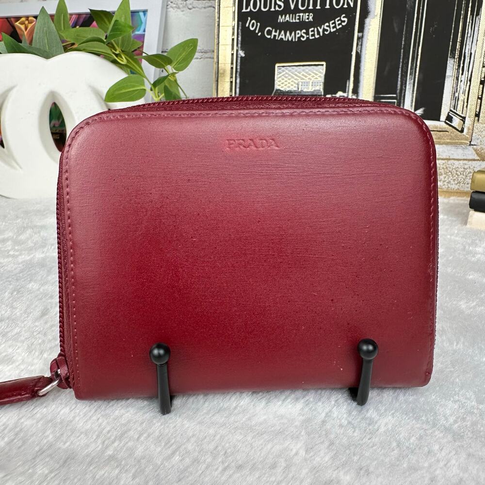 Prada Compact Patent Leather Vintage wallet maroon red with auth card